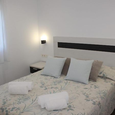Apartamento A Pie De Playa กูลเญรา ภายนอก รูปภาพ